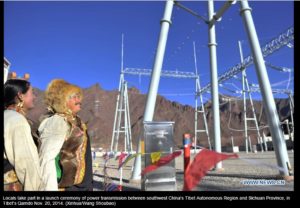 Tibet-Sichuan grid fur hatted Khampa delirious Xinhua Nov 2014